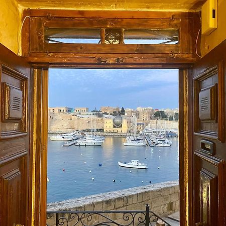 Blue Eye - Waterfront Home In A Scenic Location Vittoriosa Exterior foto