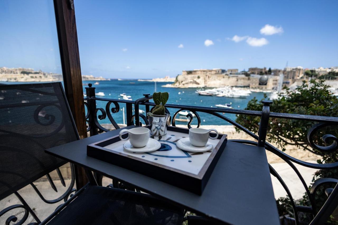 Blue Eye - Waterfront Home In A Scenic Location Vittoriosa Exterior foto