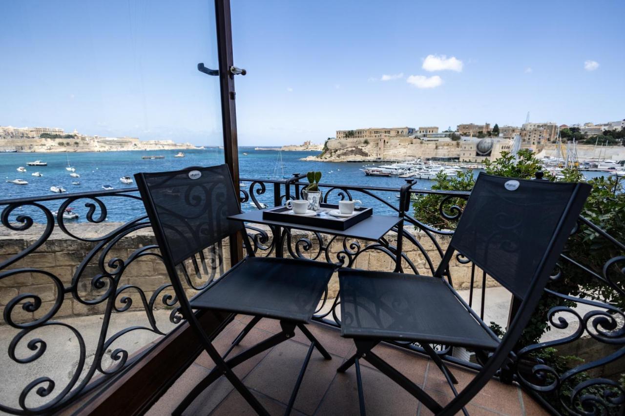 Blue Eye - Waterfront Home In A Scenic Location Vittoriosa Exterior foto