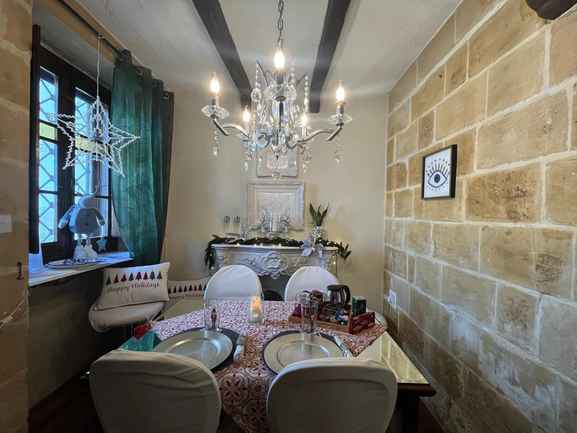 Blue Eye - Waterfront Home In A Scenic Location Vittoriosa Exterior foto
